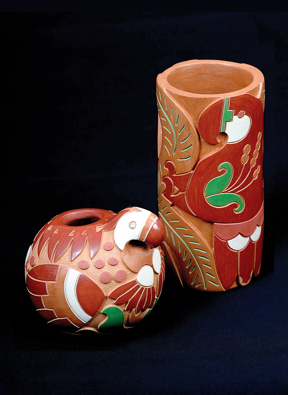 clay-vase-and-parrot